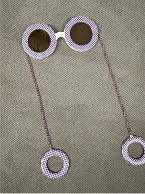 Vintage Round Sunglasses Dangle Earrings Chain  ‘80s Novelty Women’s Plastic